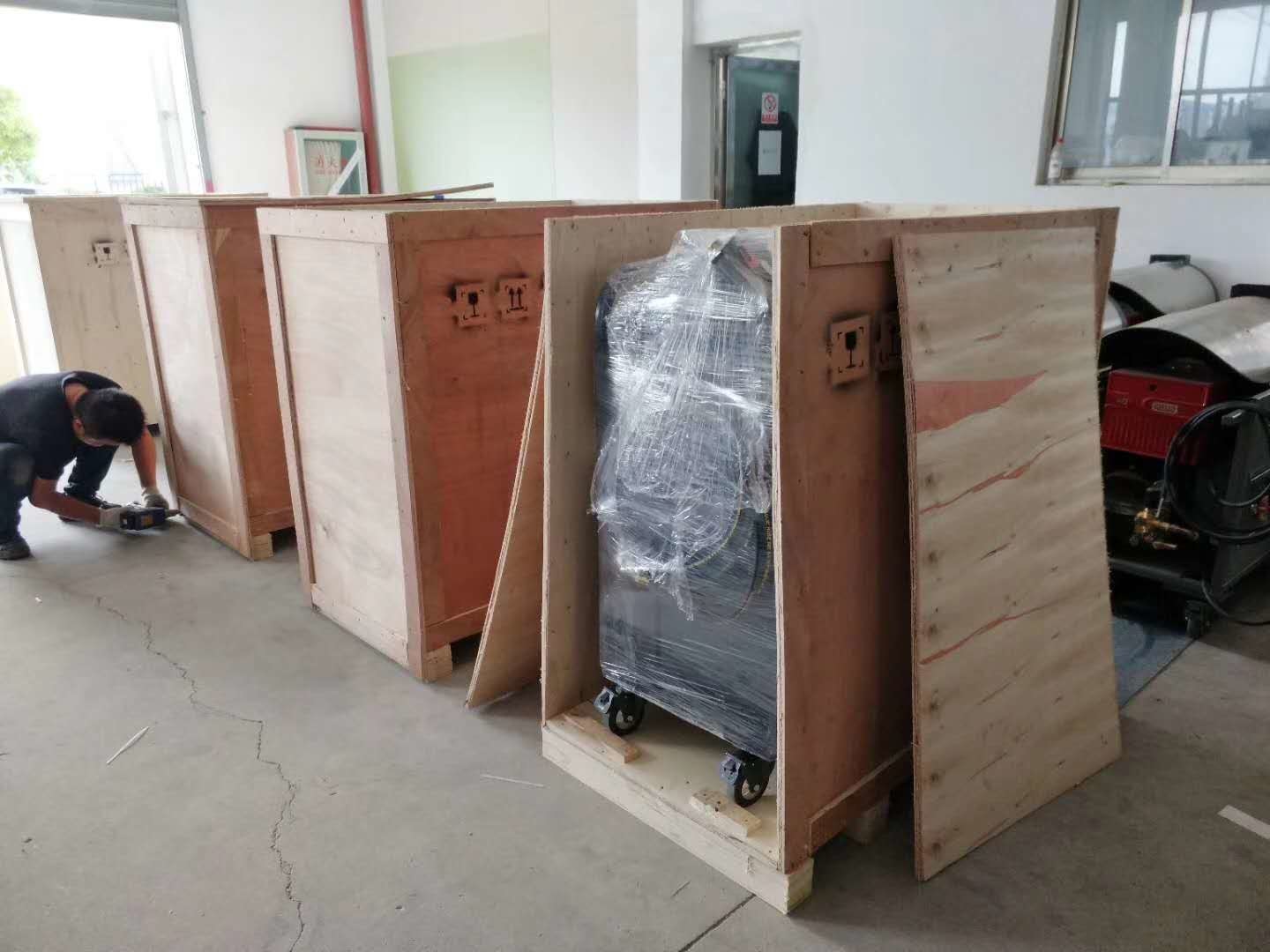 17Bar 15L Household Steam Cleaning Equipment / Commercial High Pressure Steam Cleaner