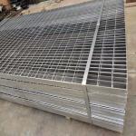 304 Stainless Galvanized Press Locked Steel Bar Gratings With Mild Steel