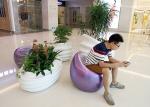 Indoor Shopping Mall Fiberglass Resin Statues Decorative White Color Flower Pots