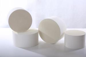 China 200CPSI DOC Alumina Ceramic Substrate For Catalytic Converter factory