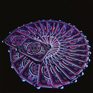 China Glow In Dark CMYK Print Playing Cards Custom Magic Cards Printed for Casino Gambling factory