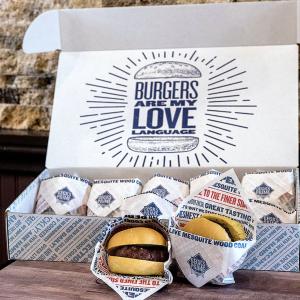 China Burger Box Custom Logo Bento Hamburger Disposable Clamshell Packaging Burger Box factory