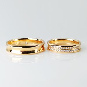 China Simple Bright Texture Design 0.012ct Rose Gold Diamond Band factory