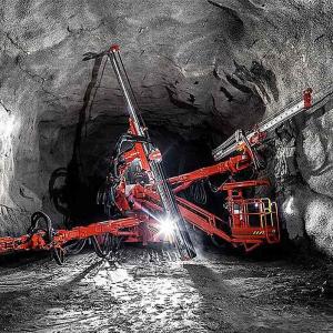 China Universal Booms Tunneling Jumbo Drilling Machine Longhole Mining Jumbo Machine factory