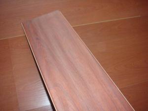 China Handscraped laminate flooring factory