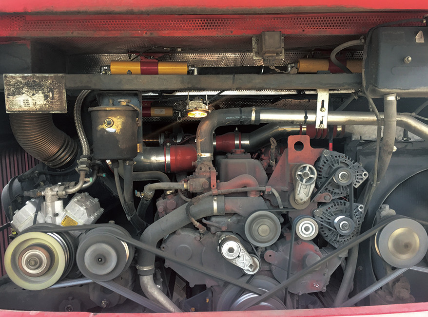 Diesel Engine Kinglong Used Passenger Bus Second Hand City Coach 197kw 55 Seats