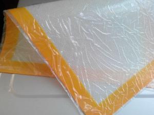 China silicone baking mat with fiberglass factory