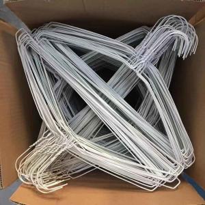 China Stretched 16 Inch 1.9mm Dry Cleaner Hanger Notched Painting Wear Resistant factory