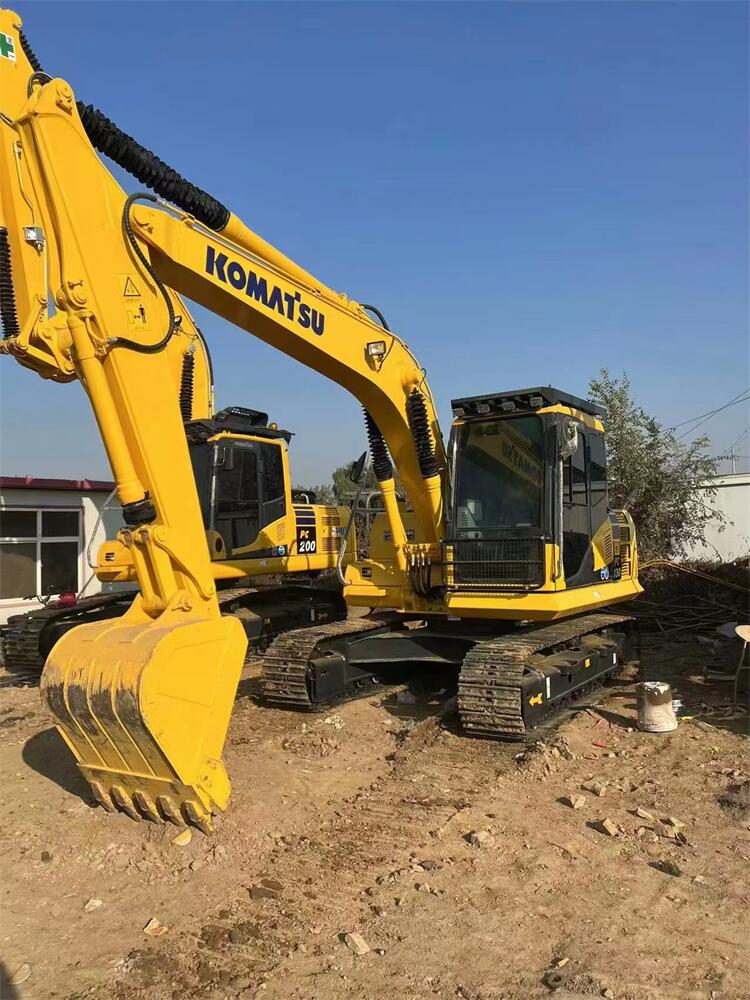 Competitive Used Excavator Pc130-7 Pc130 Komatsu 130 Backhoe Excavator 13ton Secondhand