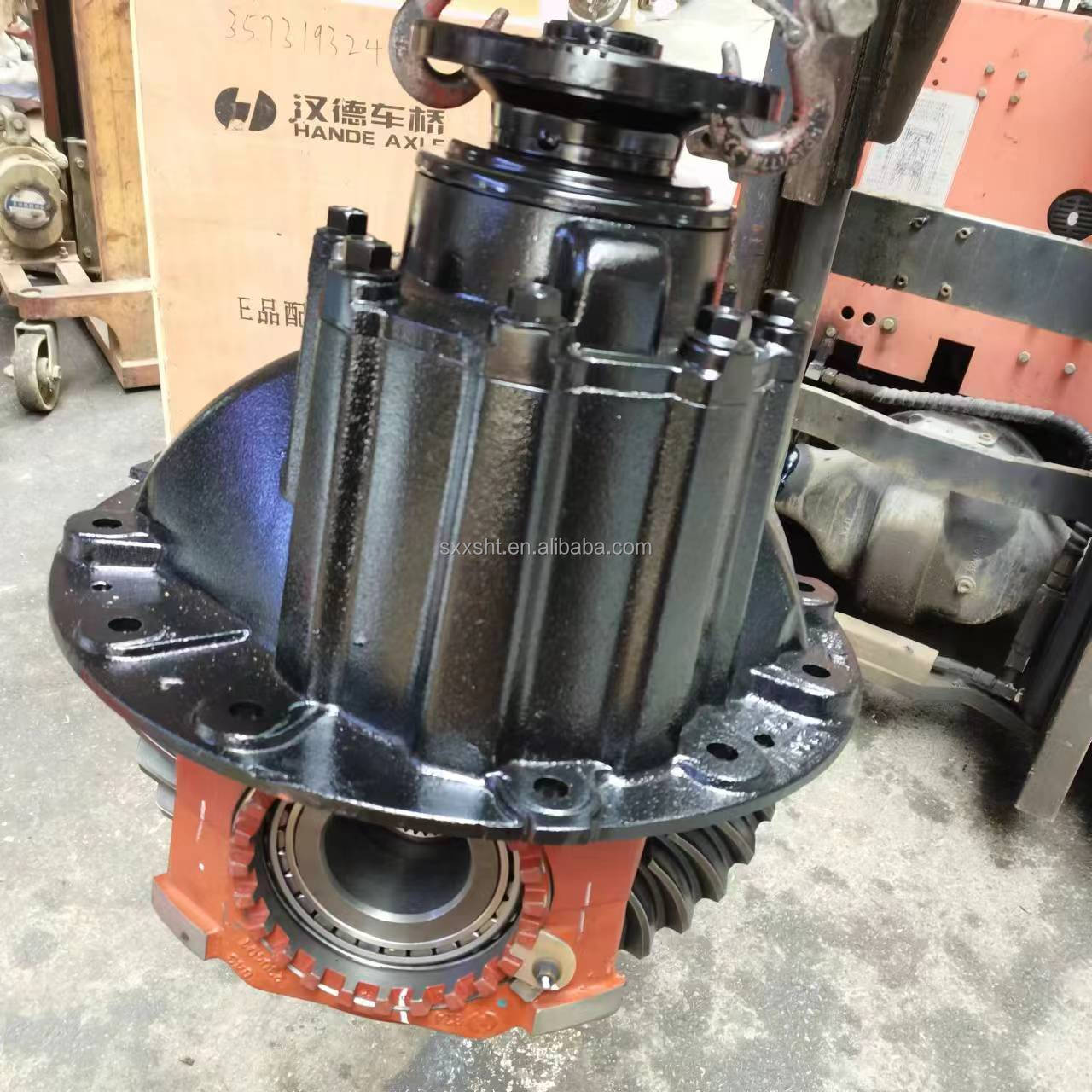 Shacman Dongfeng HOWO FAW Heavy Duty Truck Transmission Housing Gearbox Intermediate Housing 1325301063