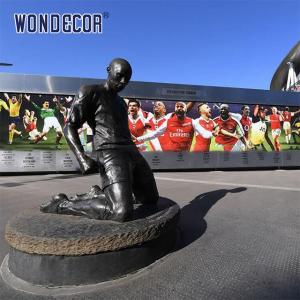 China Masterfully Carved Bronze Statues Sculpture Football Players Celebrate Action factory