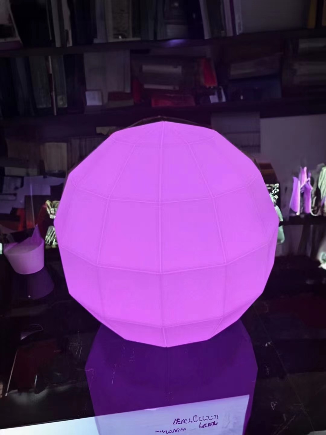 Outdoor PE Plastic Glow Ball Light Rechargeable Polyhedron Luminous Sphere Shape