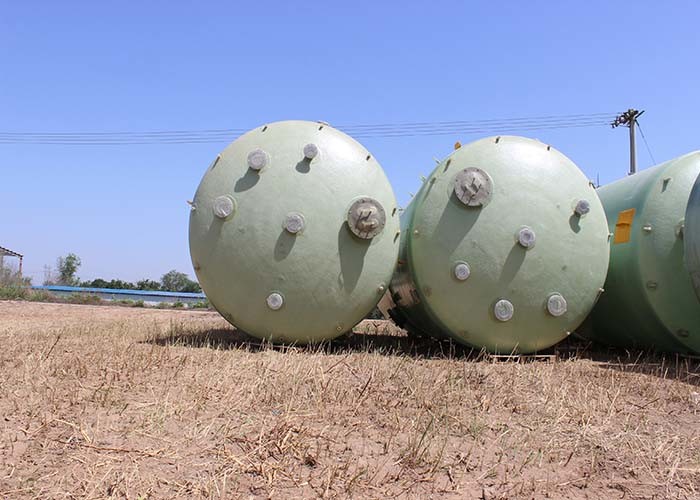Durable Antiseptic Cylindrical FRP Vertical Tank 4CBM For Industrial Water Storage
