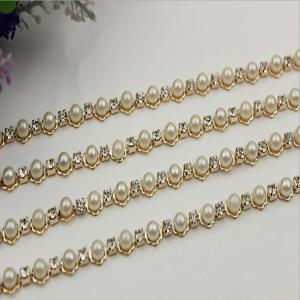 China Perfect customized high quality 10 mm width light gold white pearl decorative metal chain for bag strap factory