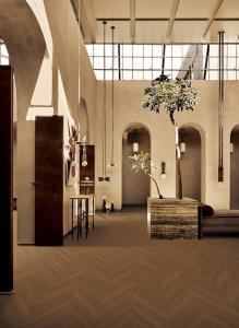 China Acid-Resistance 24&quot;X48&quot; Wood Like Porcelain Tiles And Outdoor Floor Tiles For Hotel factory