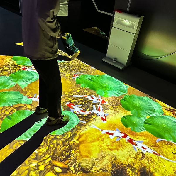 Mobile All-in-one Interactive Floor Projector with 4000 Lumens Brightness 1280