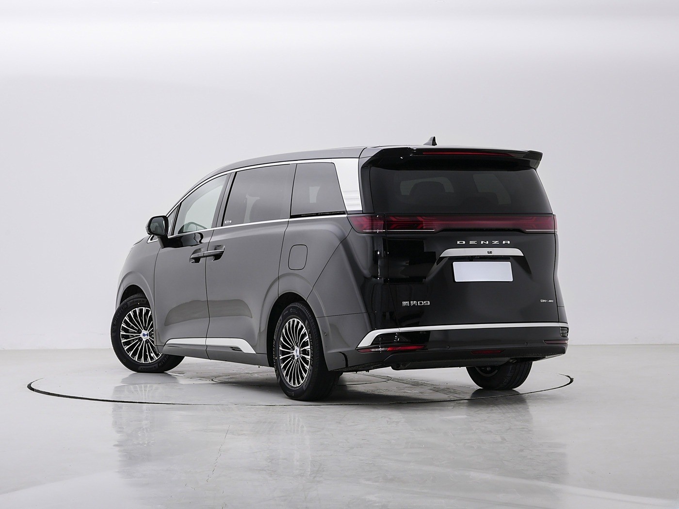 Denza D9 EV 7 Seat 620km 600km 2wd 4x4 Hight Speed Luxury MPV Ev Car Byd Electric Car For Sale