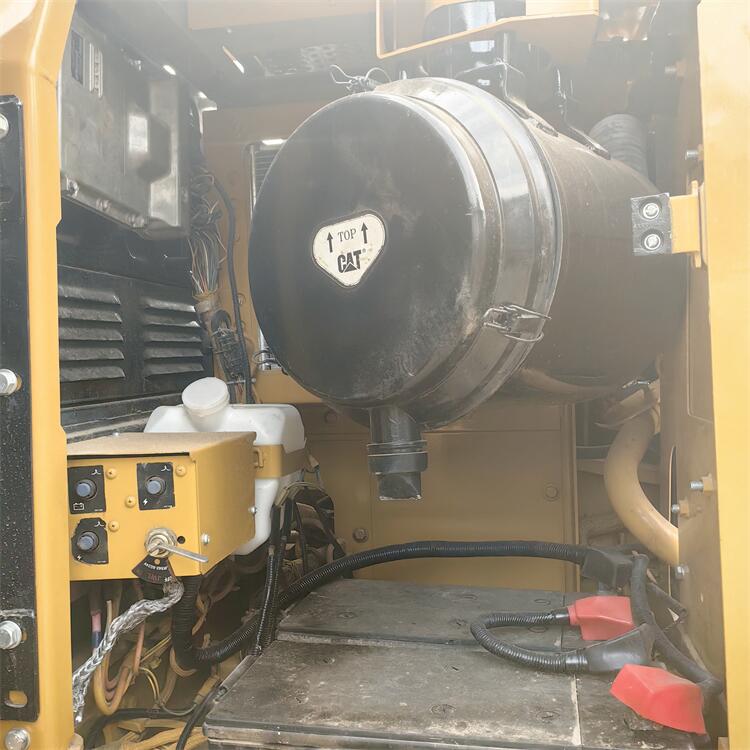 CAT 330D 330DL 330GC Excavator with 1.6m3 Bucket Capacity and 33750KG Operating Weight