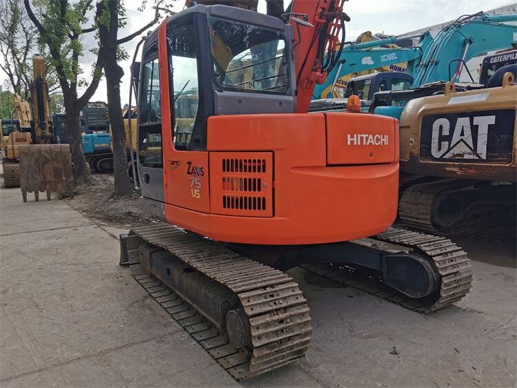 Top Selling Hitachi75 Excavator with Original Hydraulic Pump and Low Working Hours