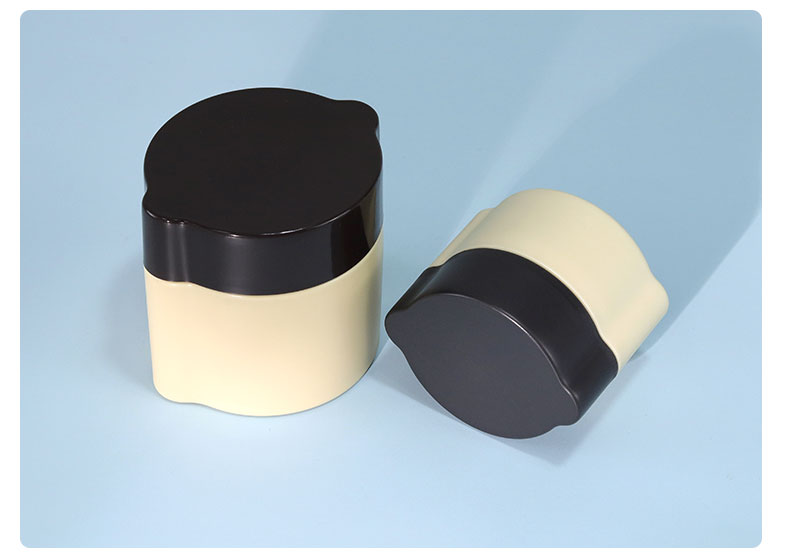Plastic Cosmetic Bottles 160ml 120ml 130g 50g Skincare Lotion Bottle Durable PET Material