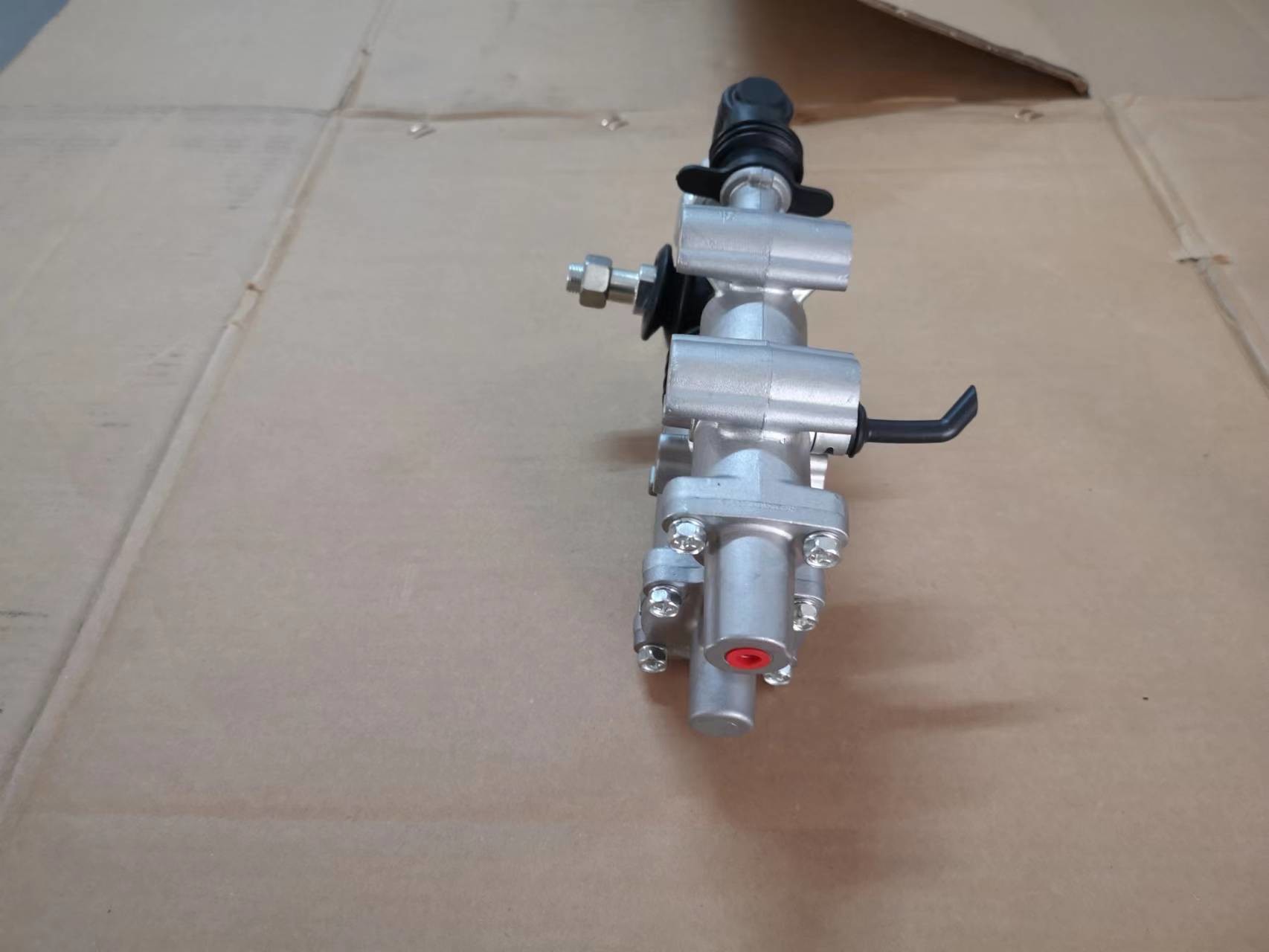 Clutch Speed Power Shift Assistor 1337301562 MLD6A MLD6Q Transmission Speed Level Change FTR FVR Cargo Truck