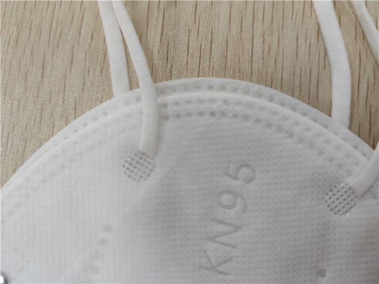Vertical Folding Anti Pollution Face Mask , Non Woven KN95 Respirator Masks